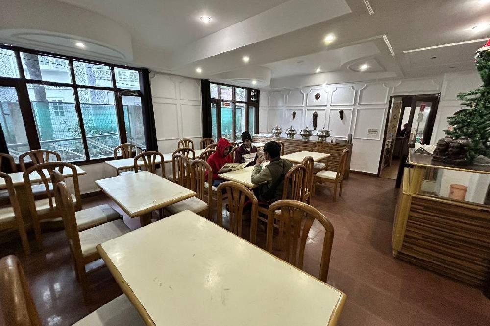 Hotel Kalinga Intercontinental Manali Kültér fotó